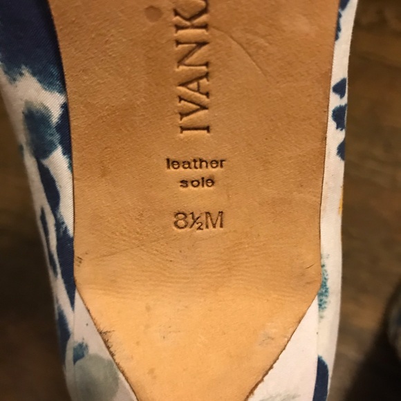 Ivanka Trump Heels Size 8.5M - Picture 8 of 8